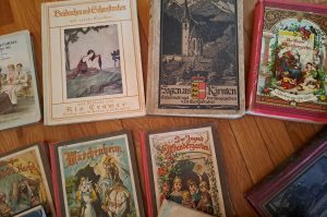 Märchen-und Sagenbücher VZ