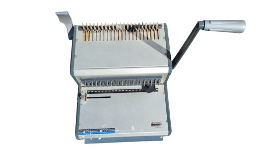 Spiral-Bindemaschine