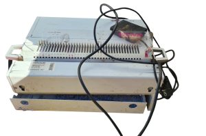 Elektrische Stanzmaschine