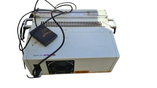 Elektrische Stanzmaschine