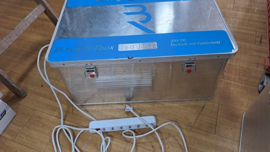 Blackoutbox