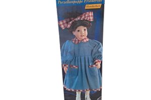 Porzellanpuppe Friederike