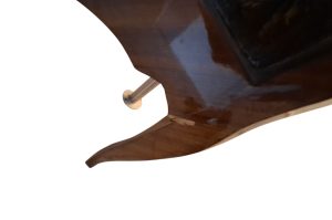 Vitrinenschrank