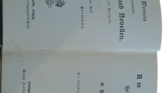 Historisches Buch