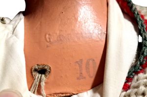 Historische Pappmache-Puppe