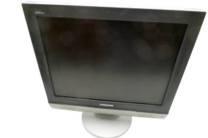 LCD TV