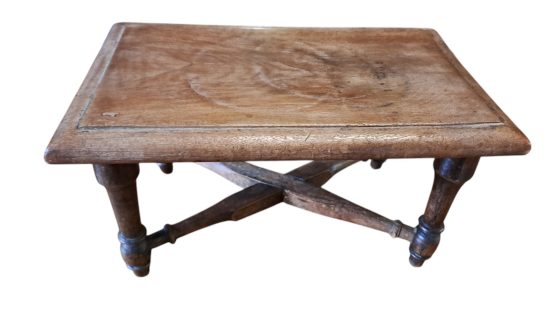 Holzschemel