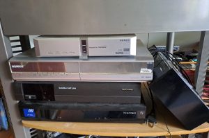 E-Geräte inkl. Rack 1 OG