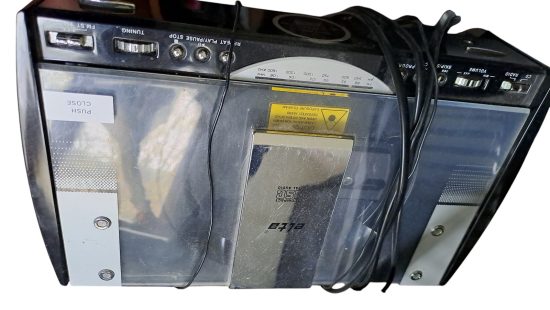 E-Geräte inkl. Rack 1 OG