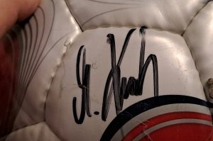 Fußball mit Signaturen 1 OG