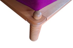 Doppelbett mit Nachtkästchen SZ1OG