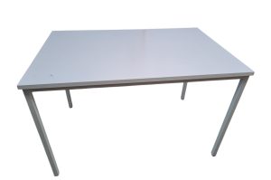 Schreibtisch