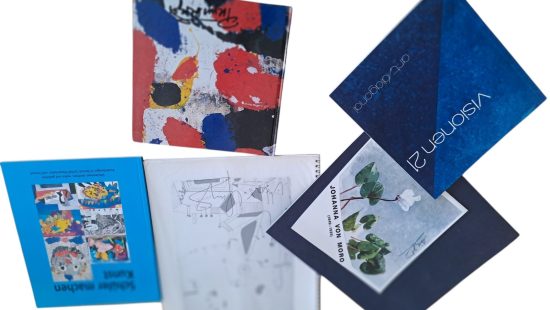 Kunstkataloge und Kalender
