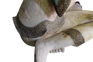 Asiatische Holzstatue