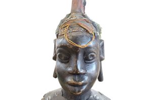 Afrikanische Holzstatue