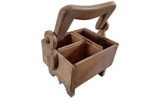 Afrikanisches Holzgefäß