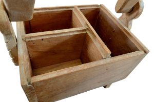 Afrikanisches Holzgefäß