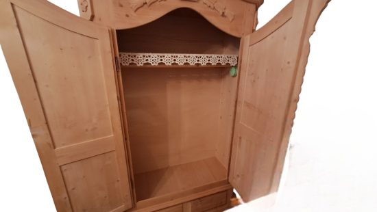 Bauernschrank