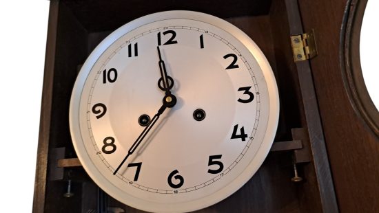 Wanduhr 