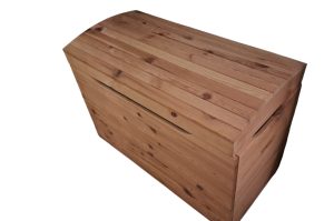 Holztruhe