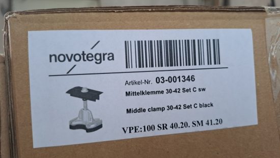 Paletteninhalt mit Montagematerial