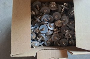 Paletteninhalt mit Montagematerial