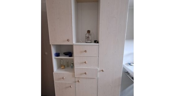 Badezimmerschrank OG