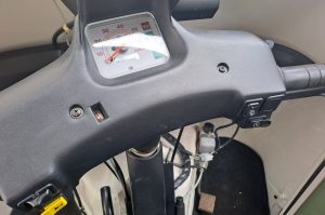 Piaggio Mopedauto FIN:ZAPC8000000160088