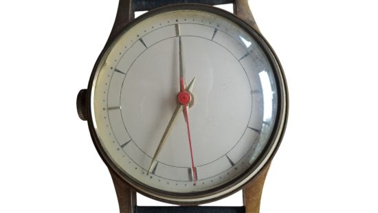 Wanduhr R