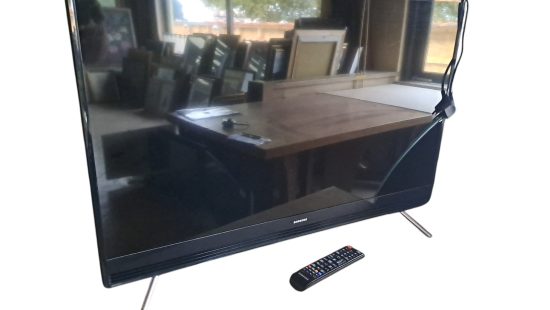 TV Gerät R