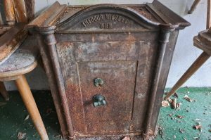 Historischer Tresor A