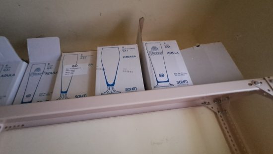 Diverse Gläser A