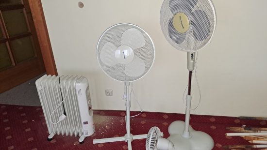 Elektrogeräte 1 OG