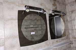 Badezimmerspiegel 1-2OG