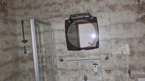 Badezimmerspiegel 1-2OG