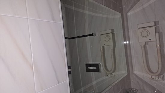 Badezimmerspiegel 1-2OG