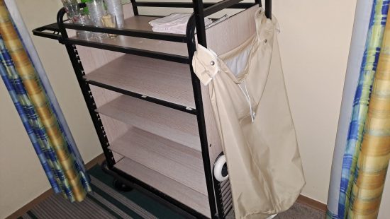 Housekeeping Wagen 1NB
