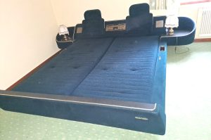 Retro Doppelbett 1OG Z112