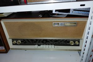 Retro-Radio R3