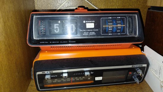 Radio-Wecker R1