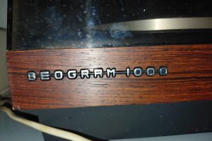 Retro-Plattenspieler R3