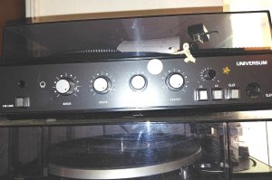 Retro-Plattenspieler R3