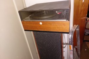 Retro-Plattenspieler R3