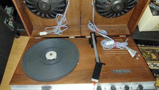 Koffer-Plattenspieler OG3 R6