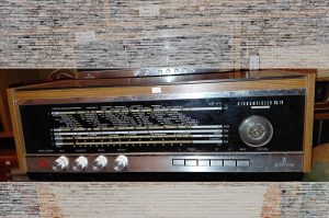 Retro-Radio R1