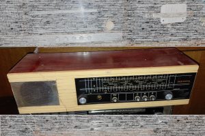 Retro-Radio R1