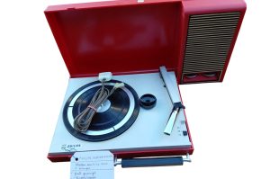 Koffer-Plattenspieler S