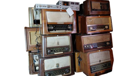 Diverse Retro-Radios S