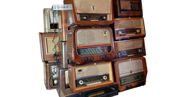 Diverse Retro-Radios S