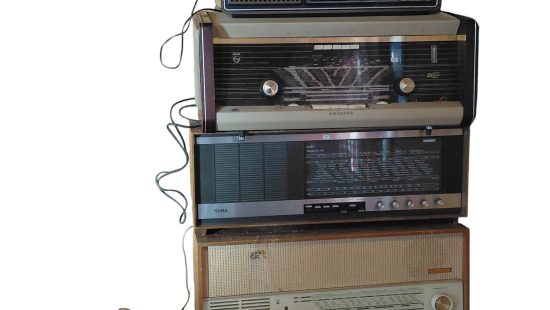 Diverse Retro-Radios S